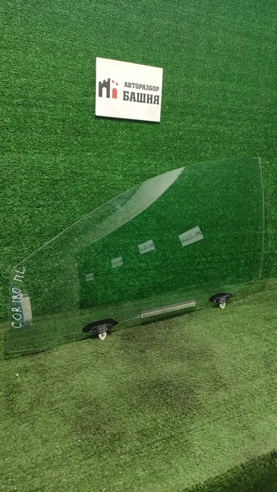 Стекло двери Toyota Corolla 2013 180