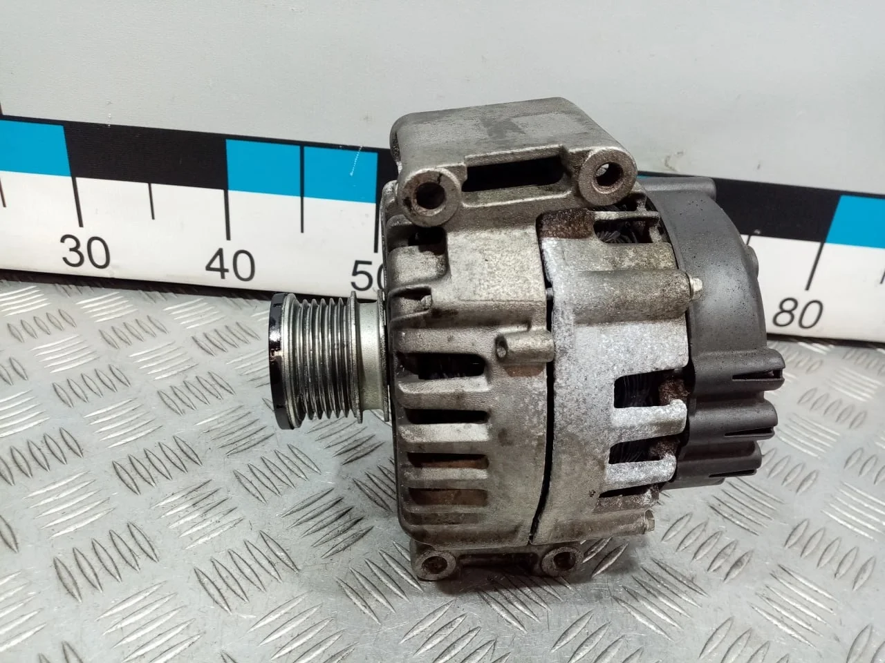 [Б/У] Генератор 14V 180A VALEO [Код: 00635452 ]