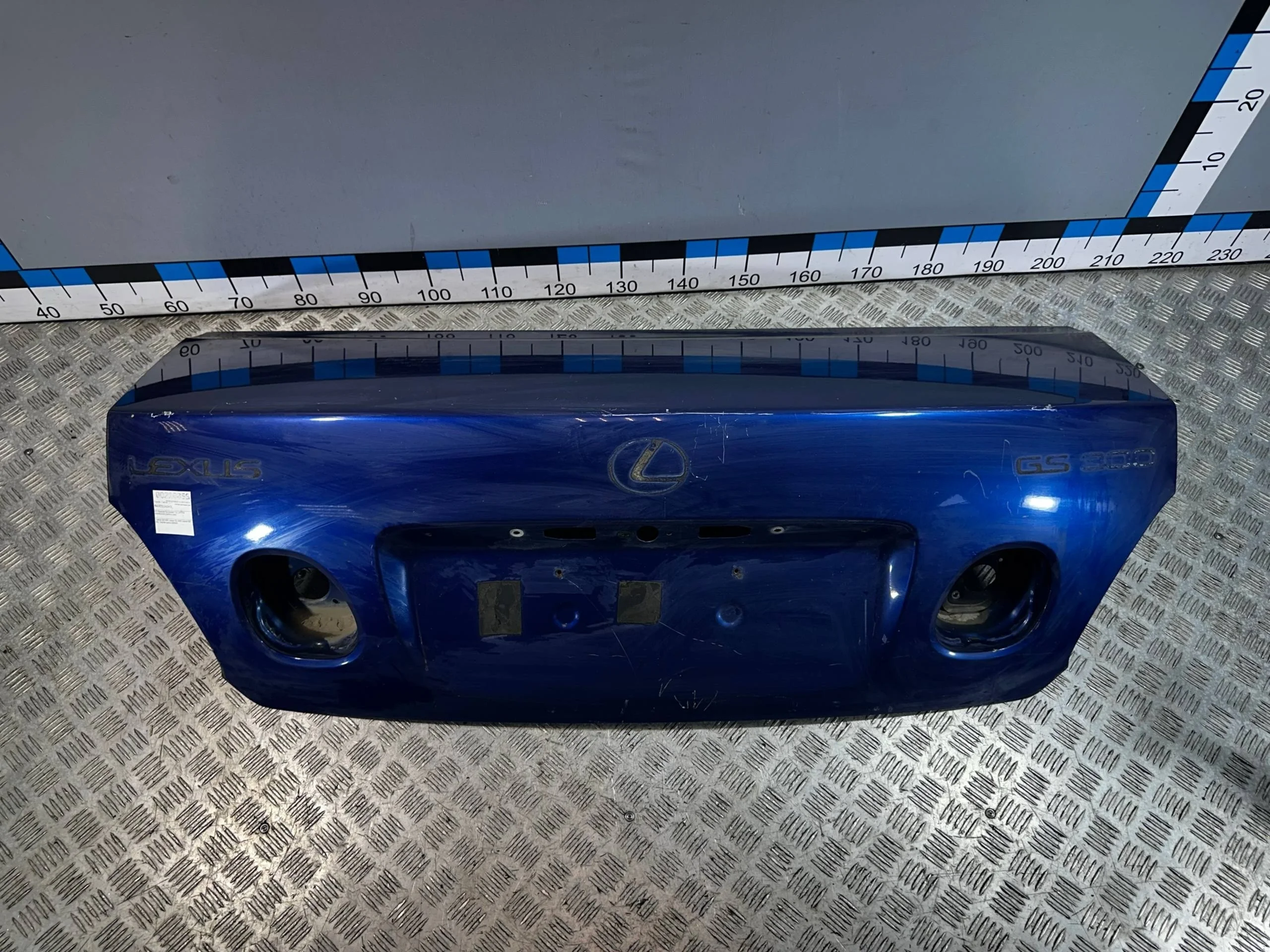 [Б/У] Крышка багажника Lexus GS 300/400/430 [Код: 00316675 ]
