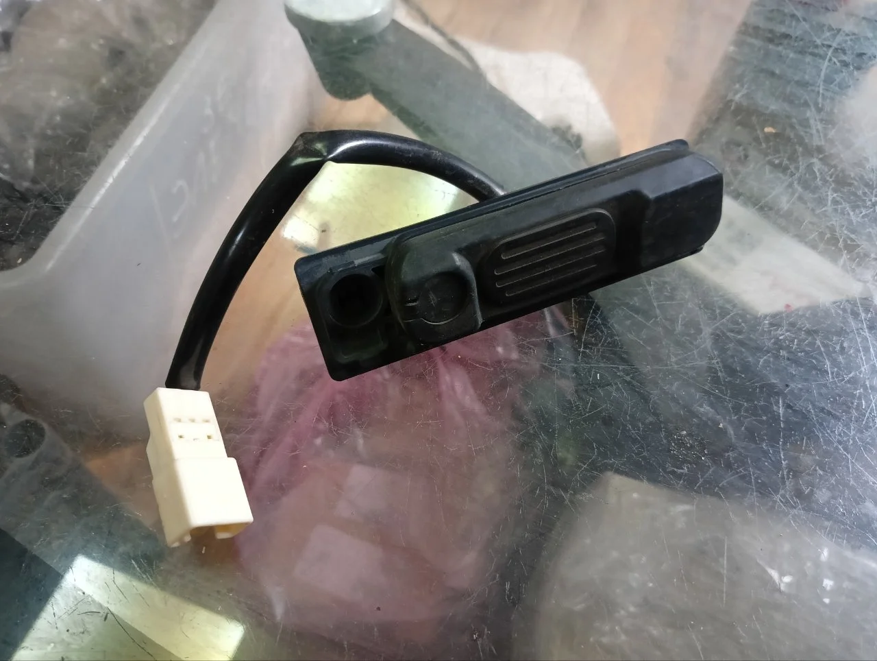 Кнопка открытия багажника Mitsubishi ASX 2010-2020