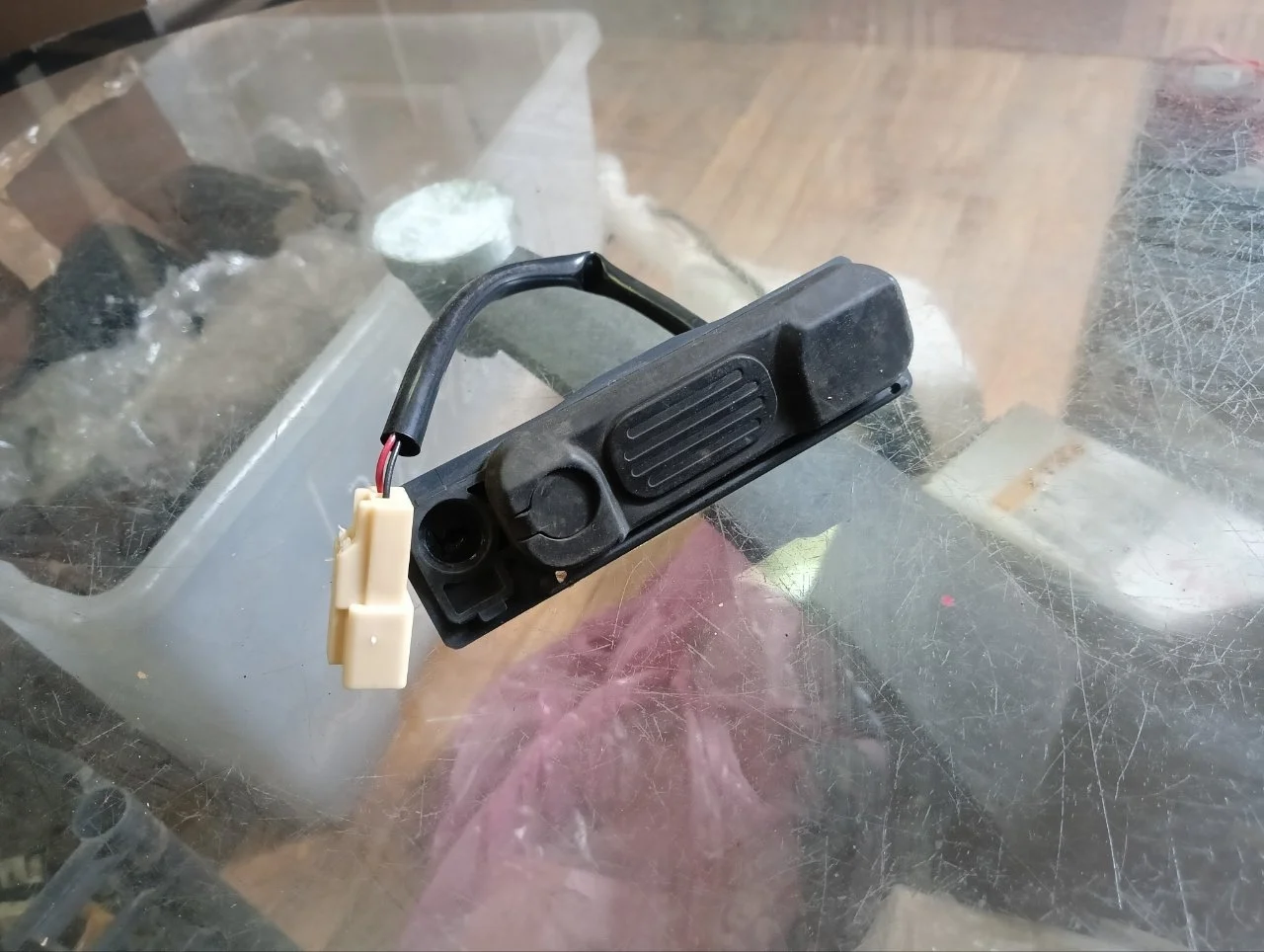 Кнопка открытия багажника Mitsubishi ASX 2010-2020