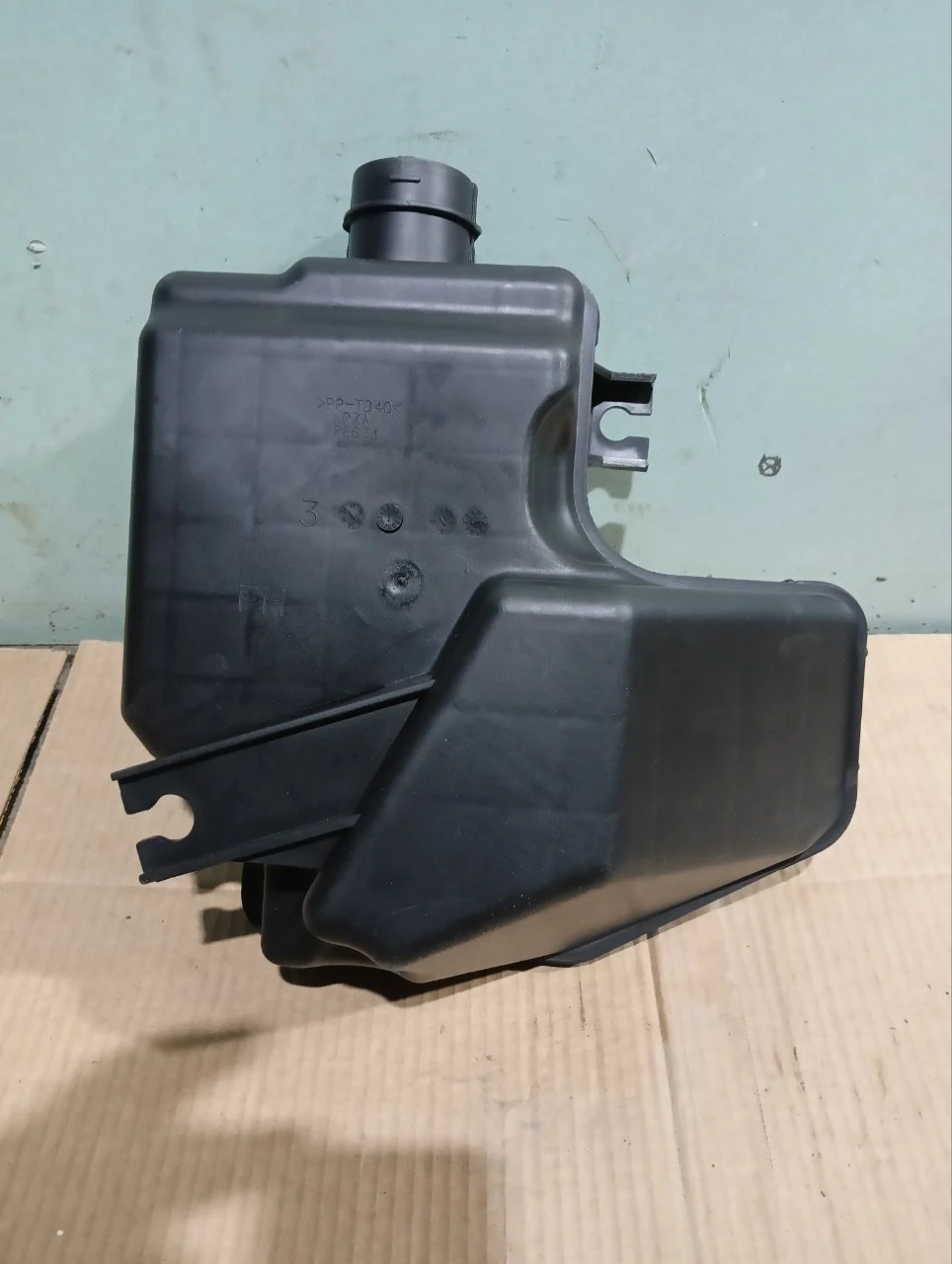Резонатор воздушного фильтра Honda CR-V 3 2007-2012