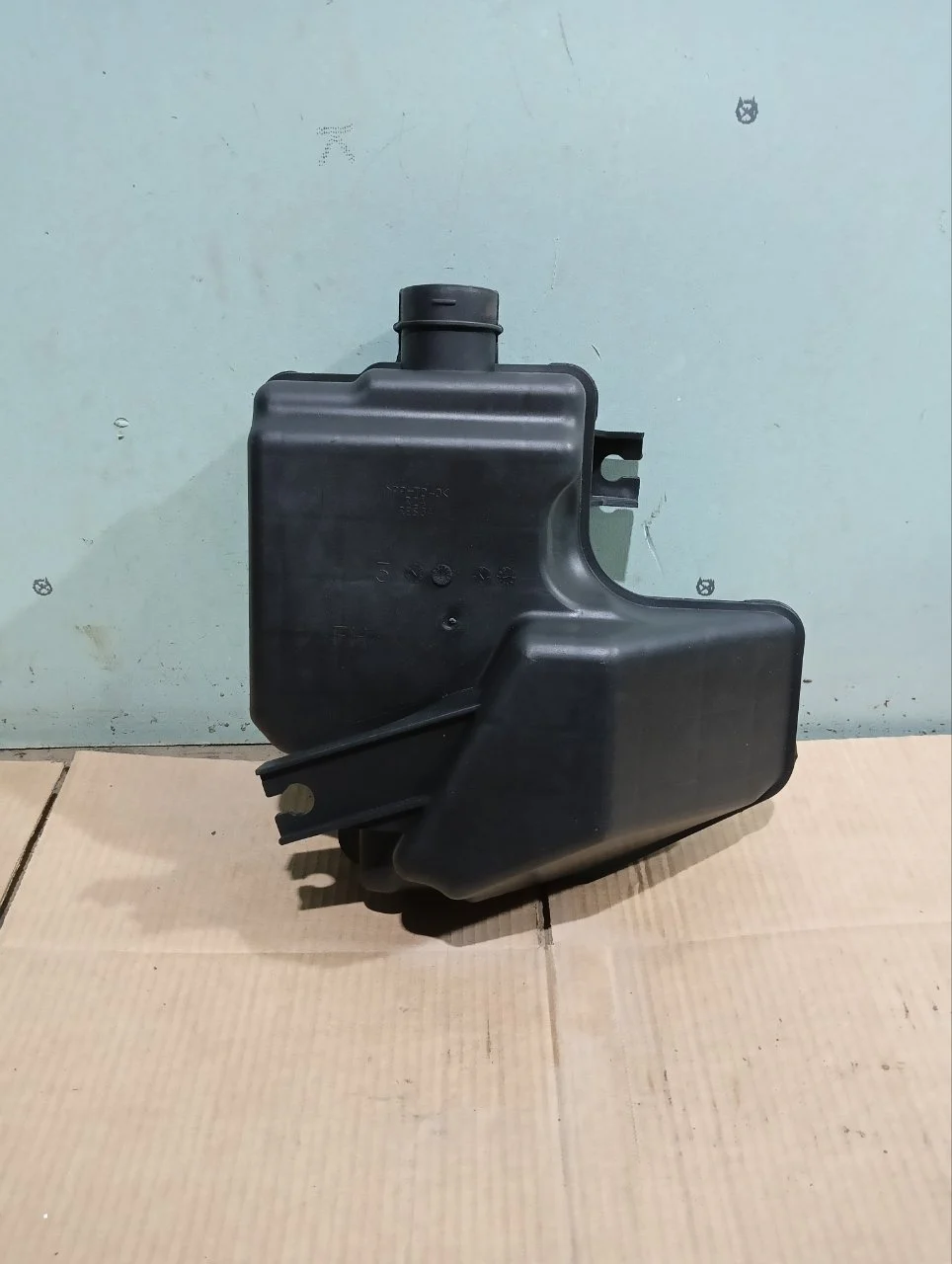 Резонатор воздушного фильтра Honda CR-V 3 2007-2012