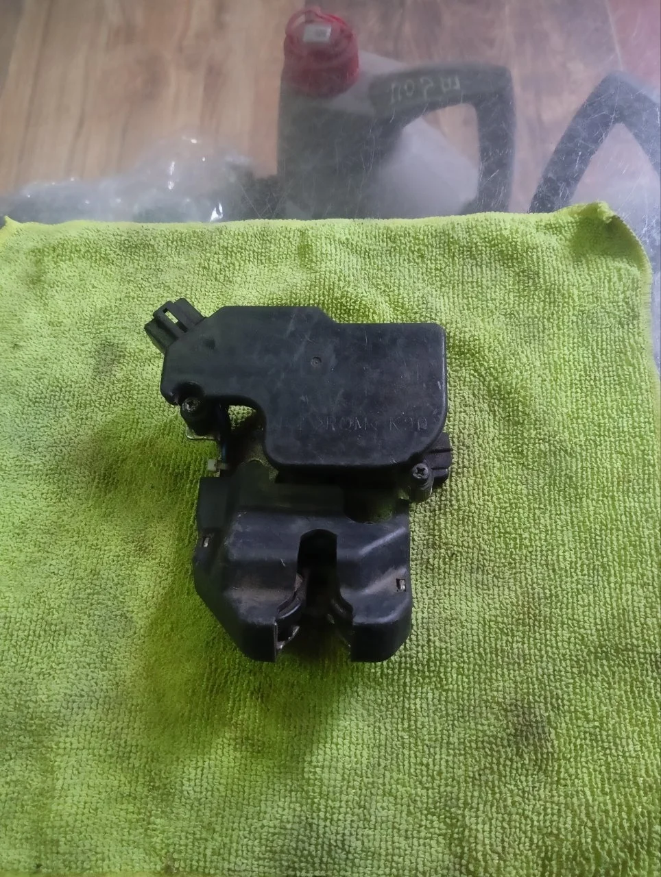 Замок багажника Honda Civic 8 2009-2011 4D