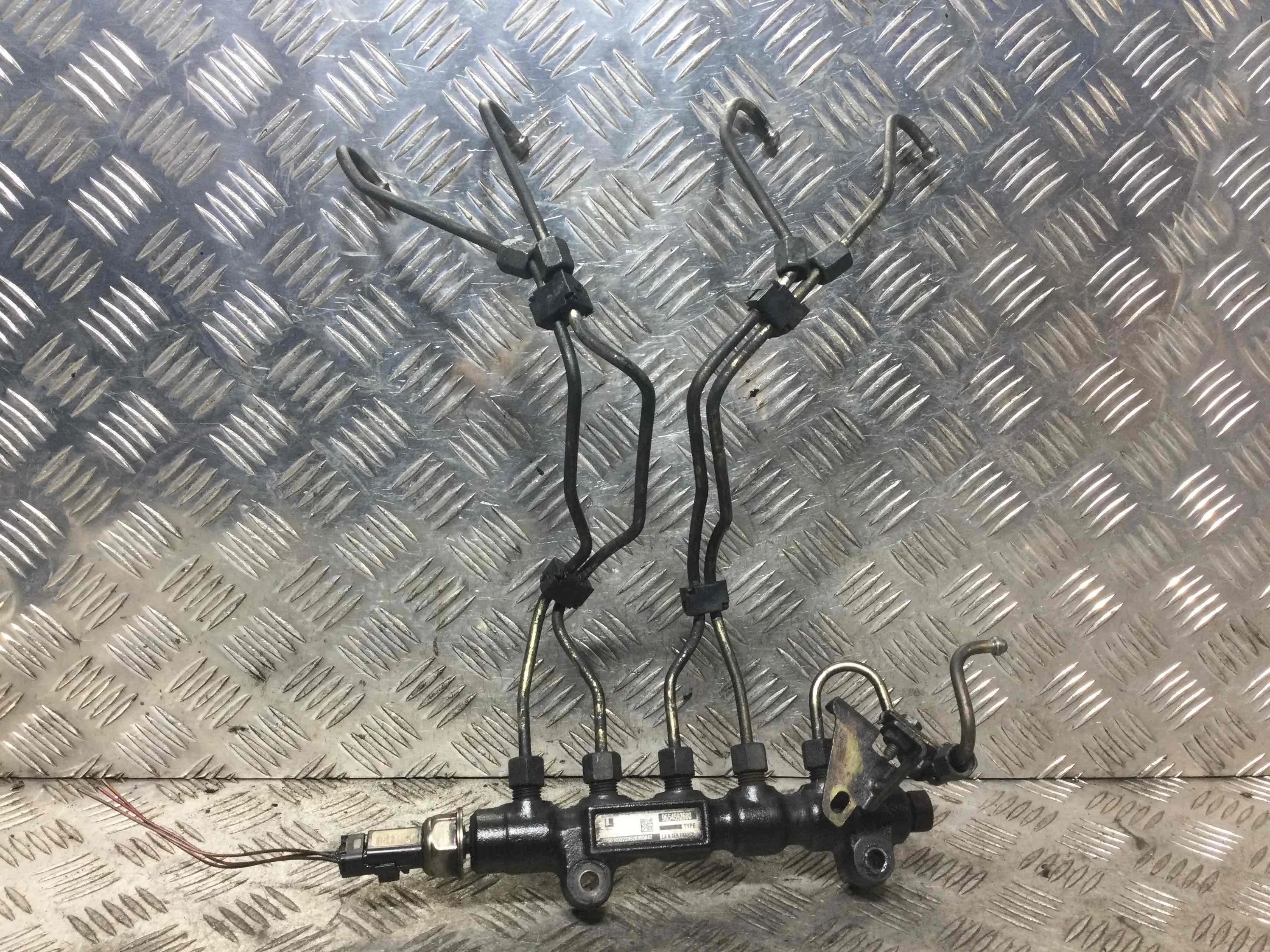 Топливная рампа Peugeot 308 T7 (2007-2011) дизель 1.6 HDI Механика Х/б