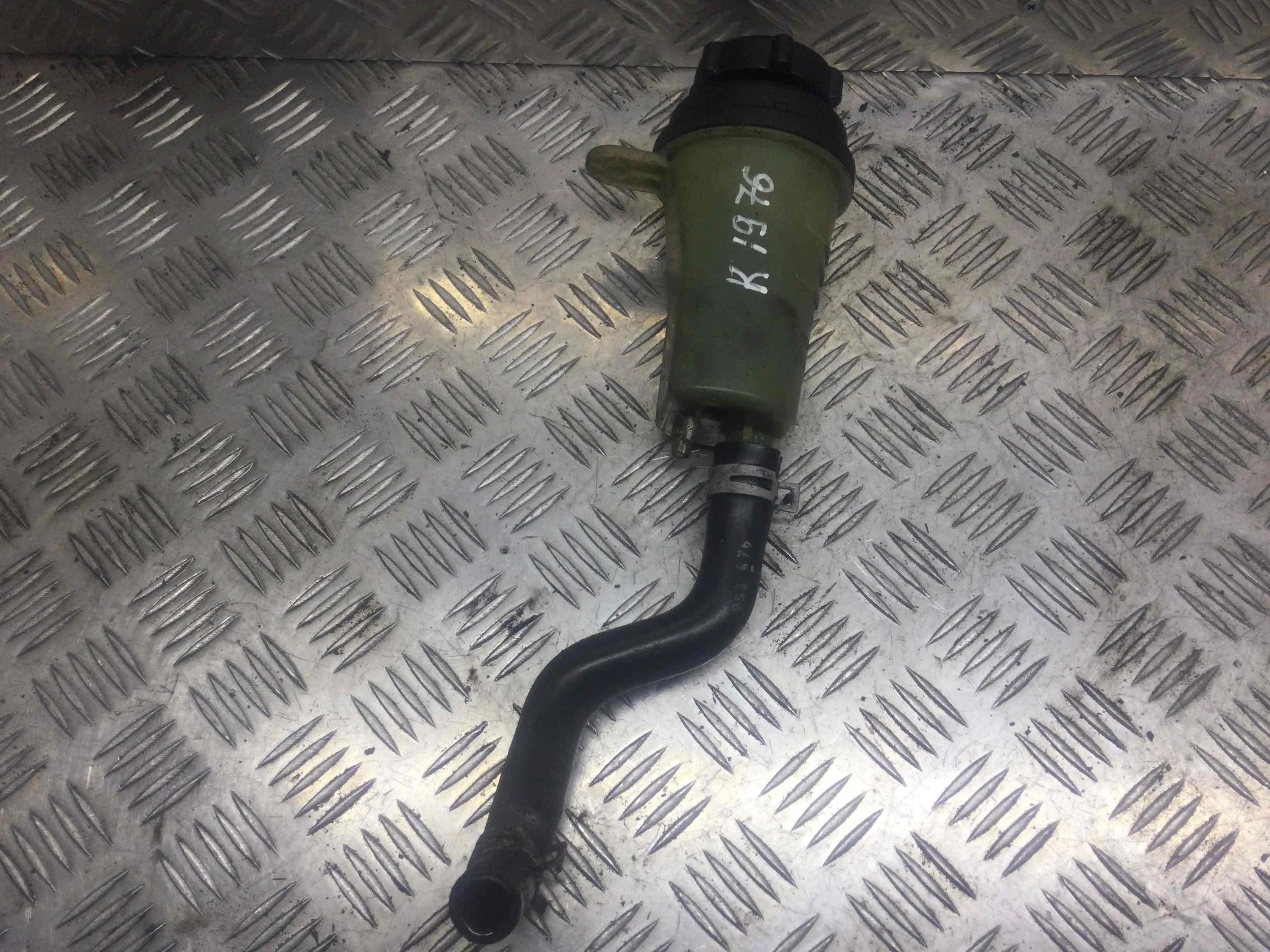 Бачок гидроусилителя Ford Focus 2 поколение (2005-2008) бензин 1.6 i Механика Седан