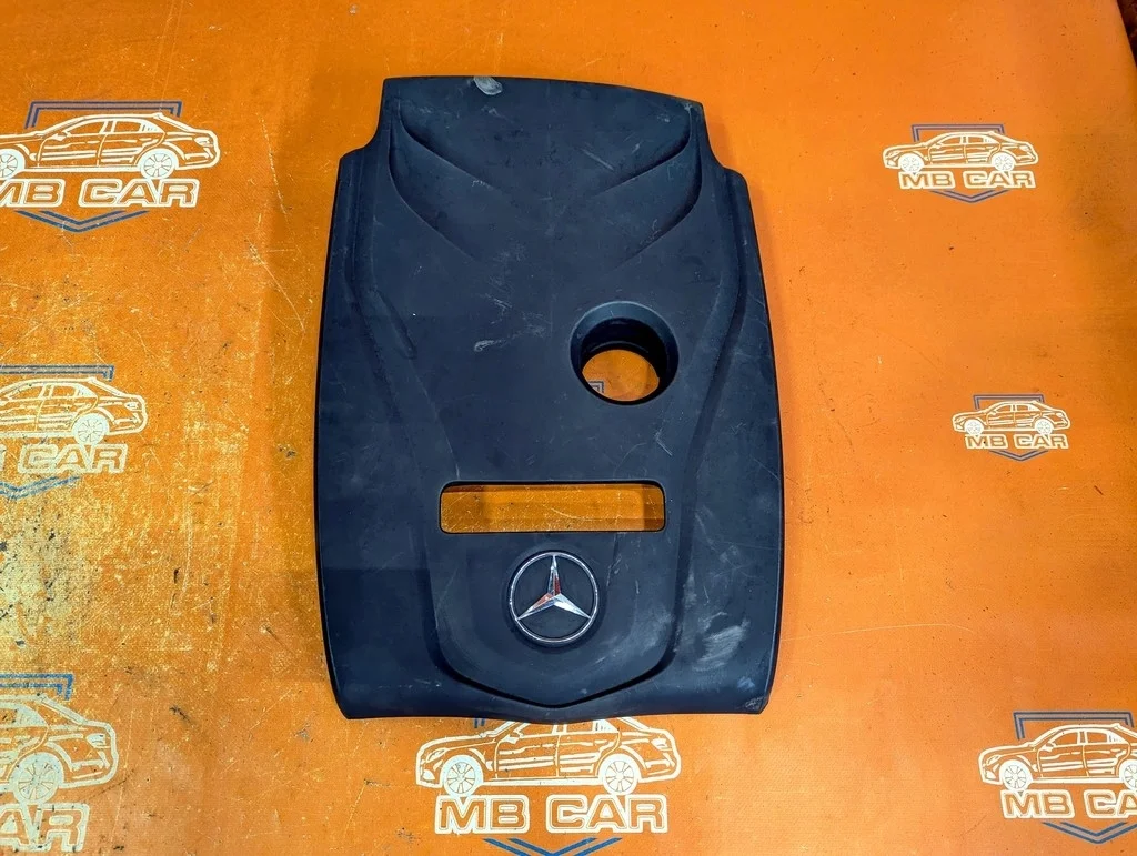 Крышка двигателя декоративная Mercedes-Benz