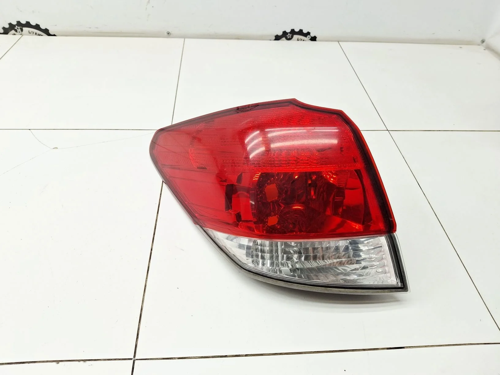фонарь наружный Subaru Legacy Outback IV (BM/BR) 2009-2014
