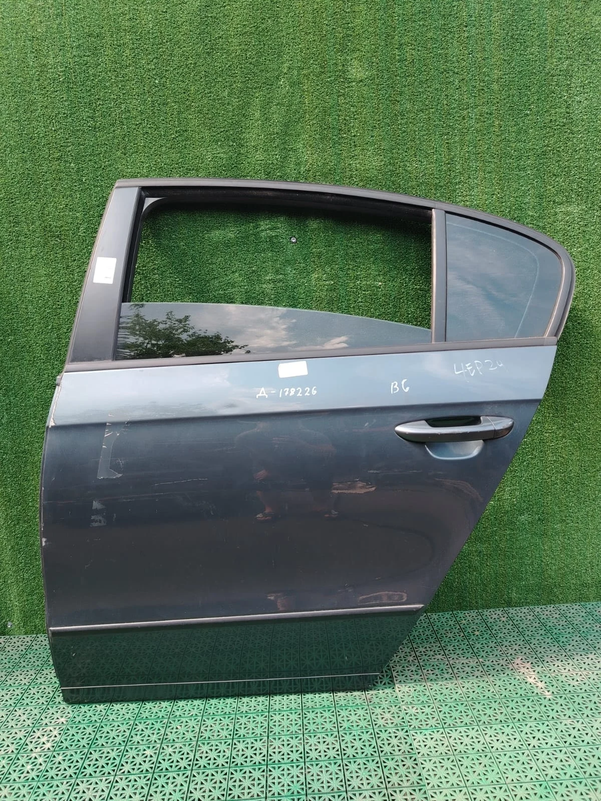Дверь VOLKSWAGEN PASSAT B6 2005- задняя седан левая серая б/у PASSAT B6(2005-2010)