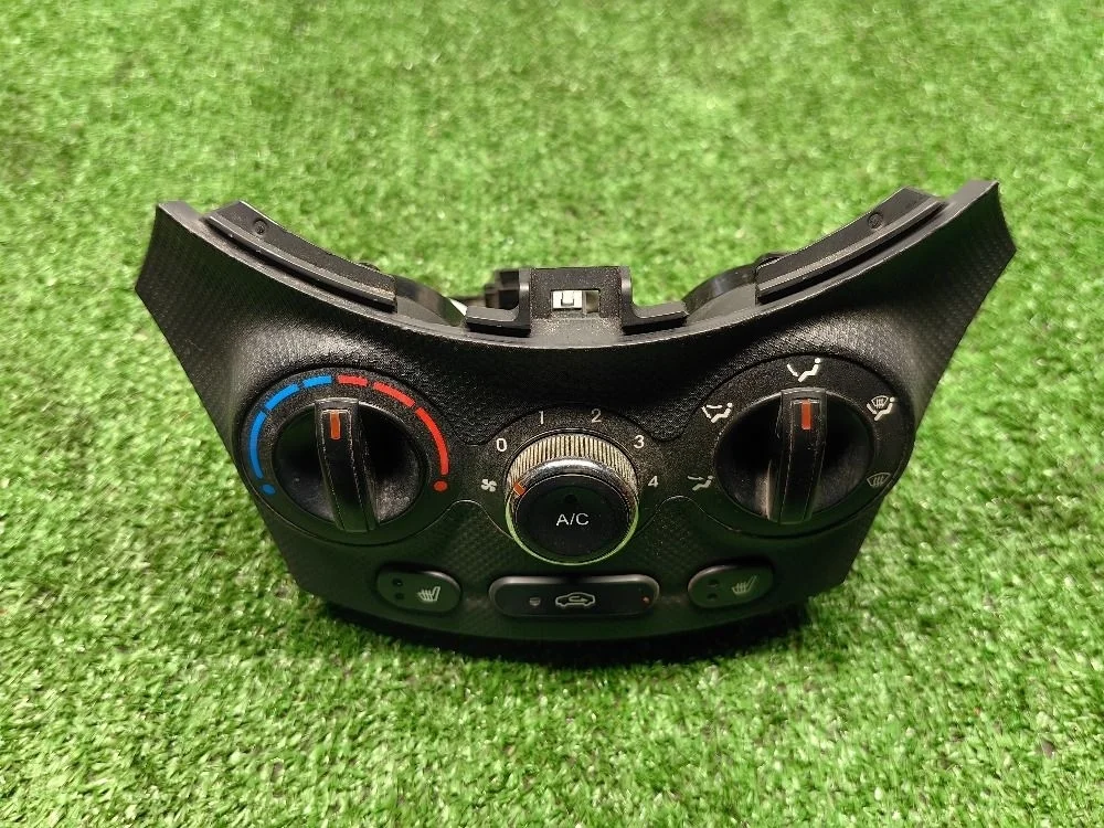 Блок управления климат-контролем Hyundai Solaris I