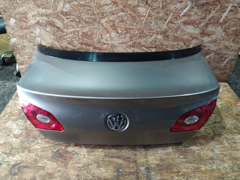 Крышка багажника Volkswagen Passat CC 2010 358