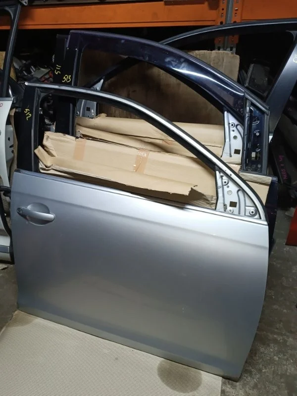 Дверь Volkswagen Jetta 2009 5
