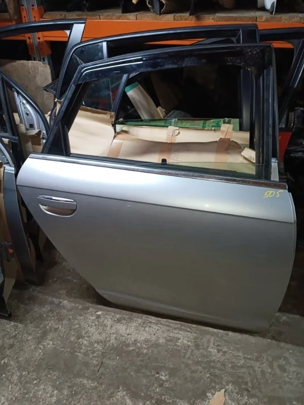 Дверь Audi A6 2006 4F2