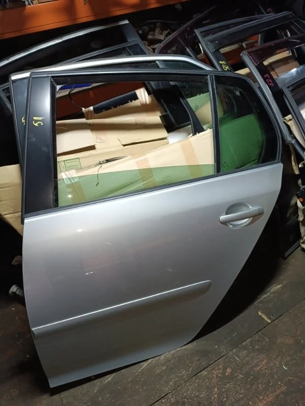 Дверь Volkswagen Golf 2007 1K1