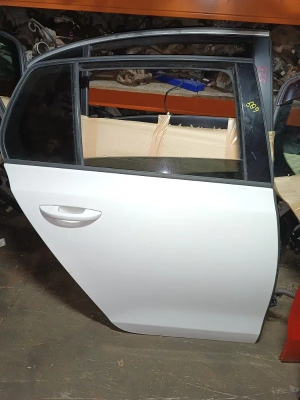 Дверь Volkswagen Golf 2010 5K1