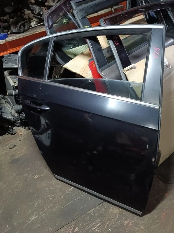Дверь Volkswagen Passat 2013 B7