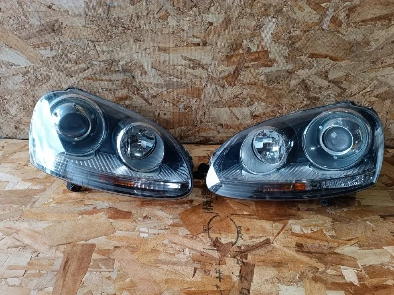 Комплект фар Volkswagen Golf 2007 1K1
