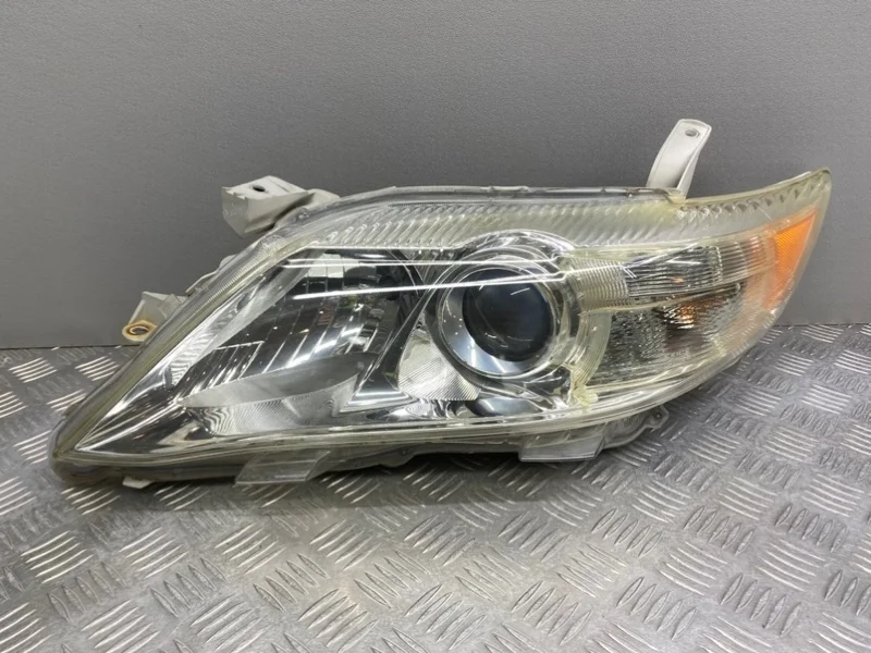 Фара ксенон Toyota Camry V40