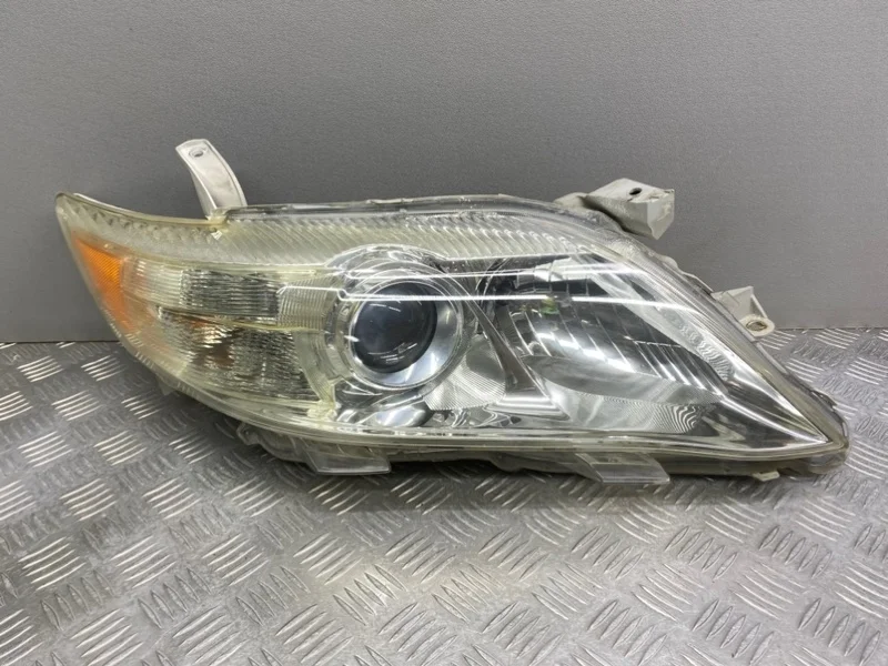 Фара ксенон Toyota Camry V40