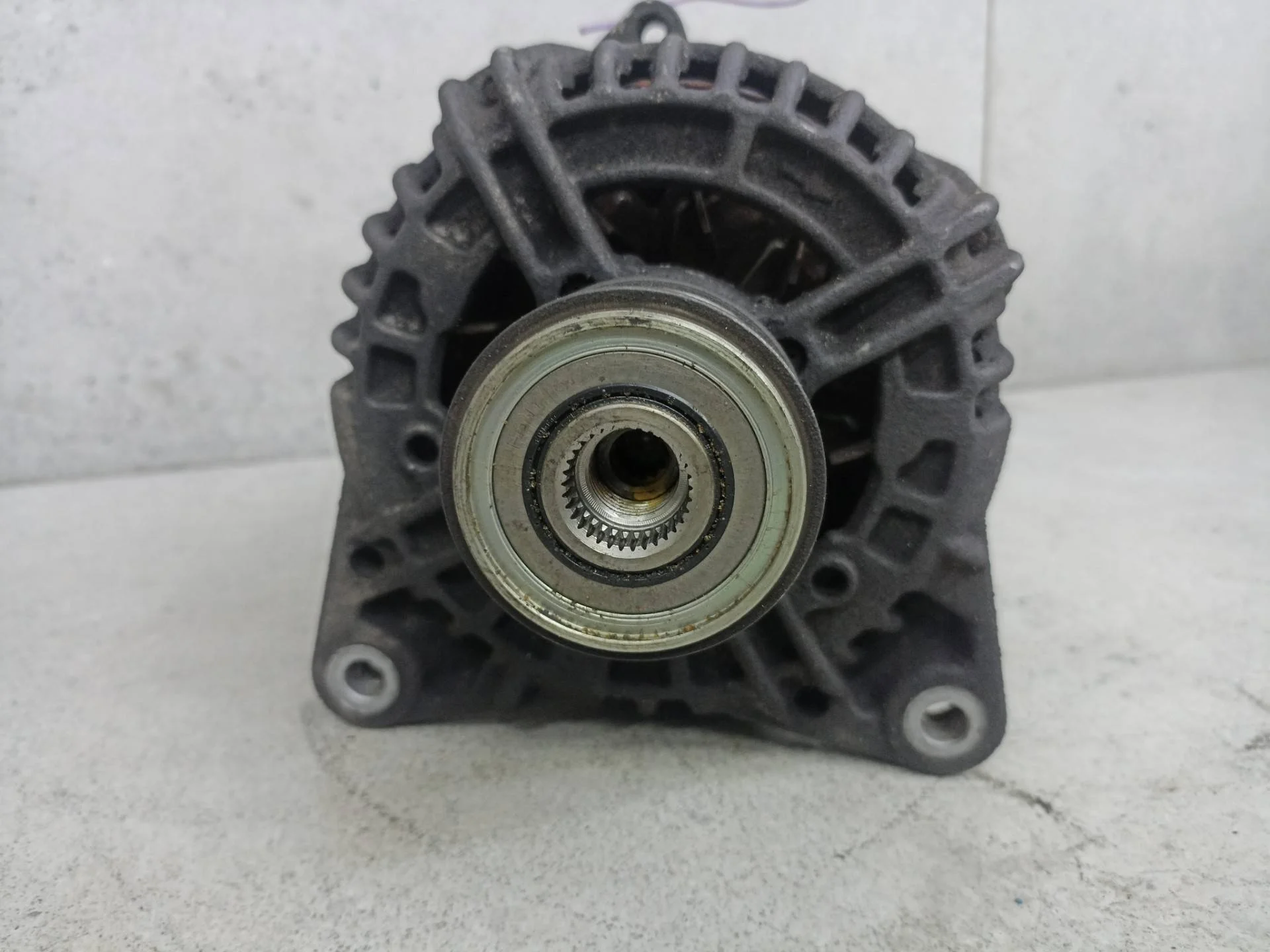 Генератор Renault Scenic 2 рест. 2008 8200660034