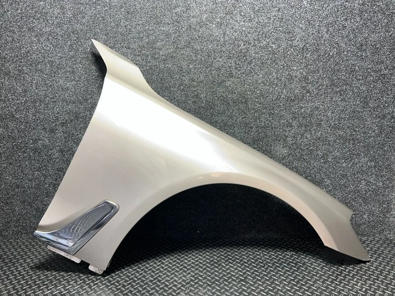 Крыло Bmw 7 2017 41009621596 G12 B58B30, переднее правое