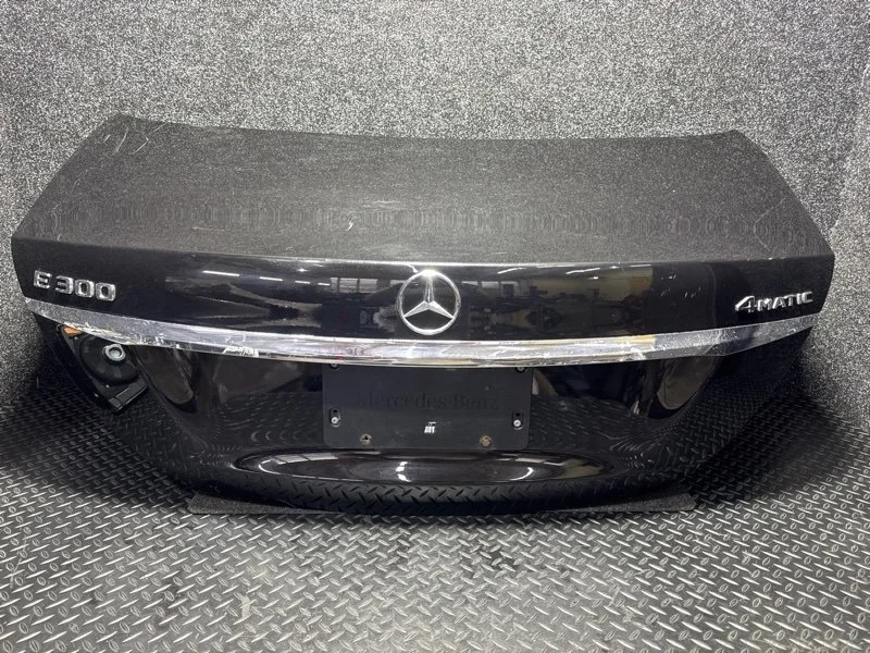 Крышка багажника Mercedes-Benz E-Klasse A2137500075 W213 M276