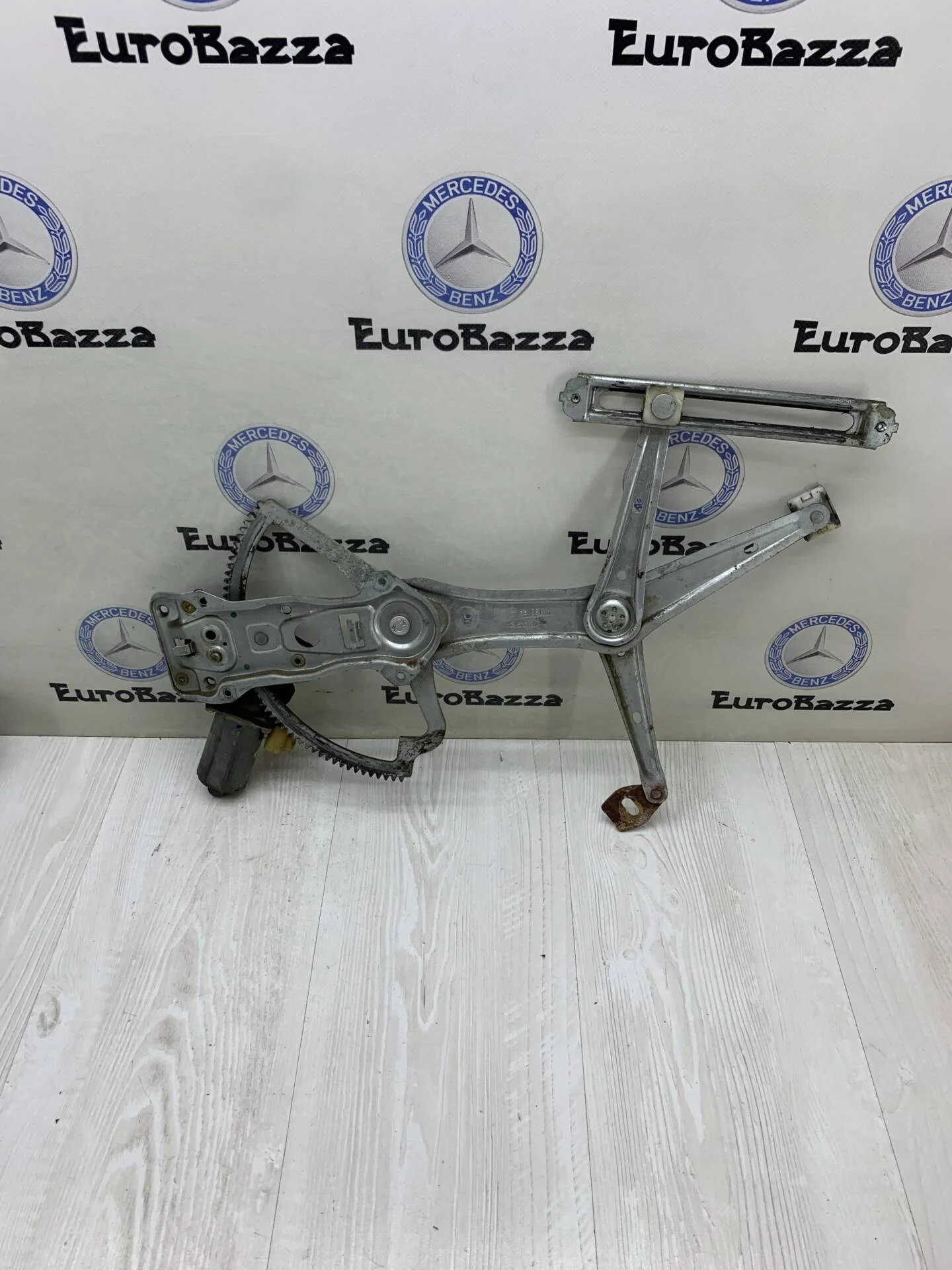 Стеклоподъемник передний правый Mercedes W163