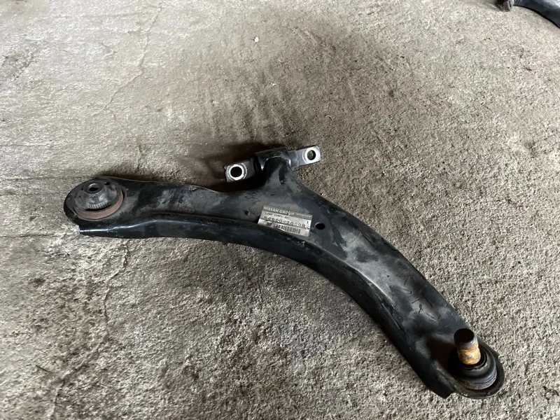 Рычаг Nissan Qashqai 2011 J10E