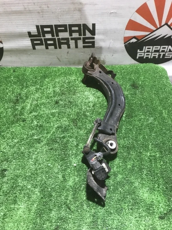 Рычаг поперечный Honda Civic 2005-2012 4D FD1 FD2 FD3