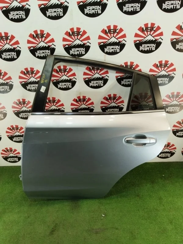 Дверь Subaru XV