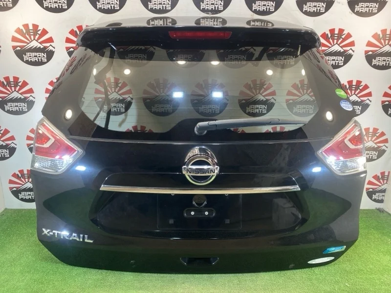 Крышка багажника Nissan X-trail T32
