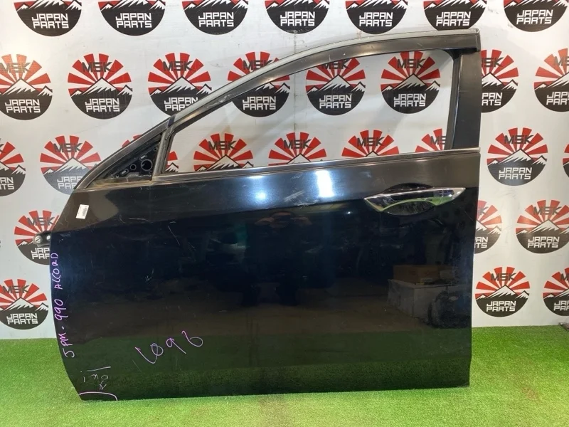 Дверь Honda Accord 8