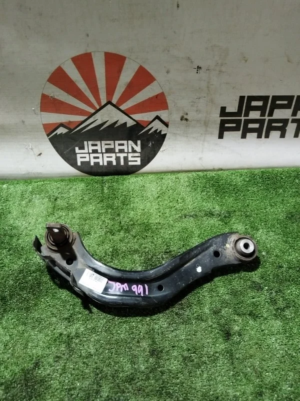 Рычаг поперечный Honda Civic 4D FD1 FD2 FD3