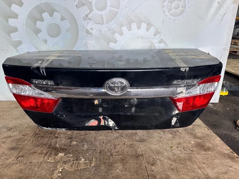 Крышка багажника Toyota Camry 50/55