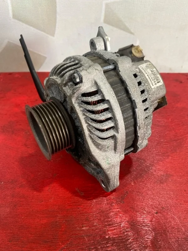 Генератор Honda Civic 4D FD1 FD2 FD3