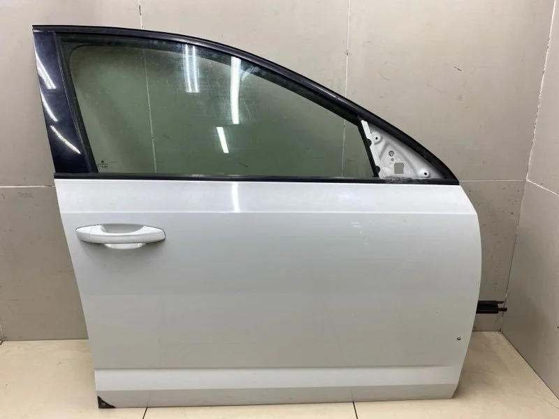 Дверь передняя правая Skoda Octavia A7 CWVA 2018
