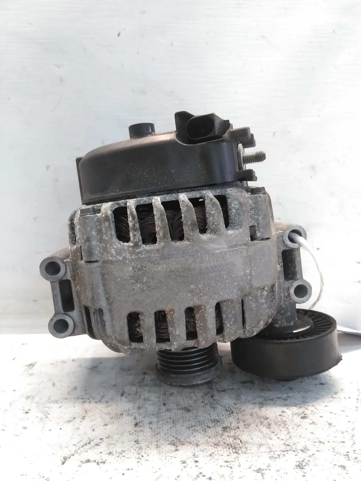 ГЕНЕРАТОР BMW M47D20 204D4 N52B25A N52B30A N52B30B N53B30A ... 6-SERIES 7-SERIES X1 X3 X5 ... E90 E91 E92 E93 F25 12317521178 4 УХА 1 КОНТАКТ 180A D4200