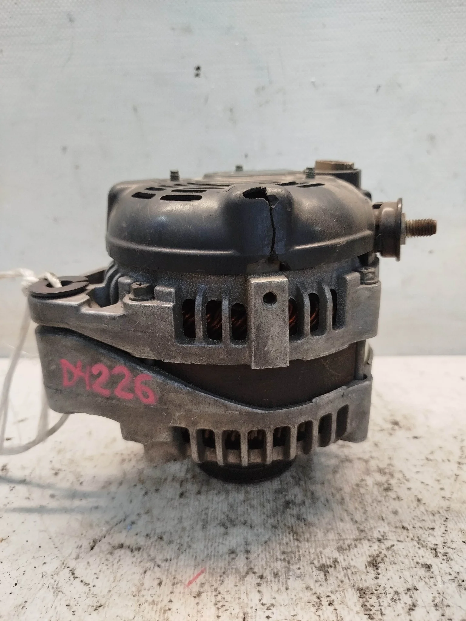 ГЕНЕРАТОР TOYOTA LEXUS 3UZ-FE CELSIOR CROWN MAJESTA GS430 LS430 SOARER ... UZS186 UZS187 UZS190 UZS207 UZZ40 2706050280 ОВАЛЬНАЯ ФИШКА 3 КОНТАКТА 130A D4226