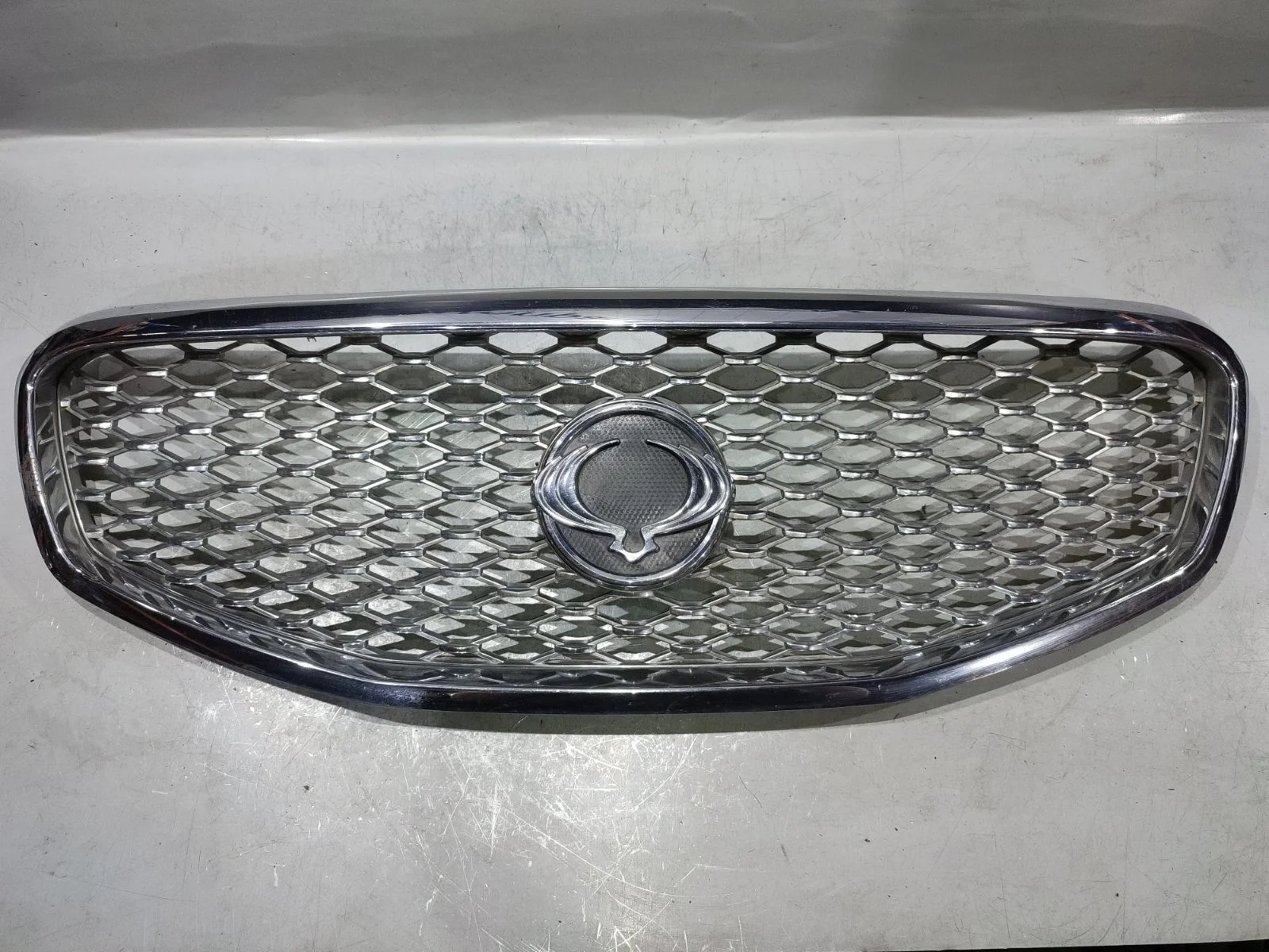 Решетка радиатора SsangYong Actyon 2012 C200