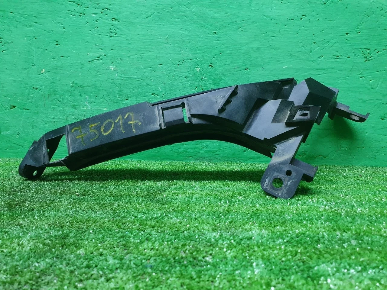 Кронштейн фары Honda CR-V 3 2009-2012