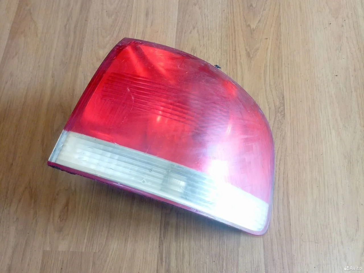 Фонарь задний правый vw touareg 7l6945096l