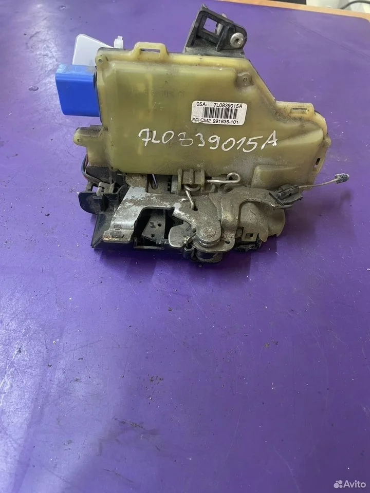 Задний левый замок двери vag 7l0839015a