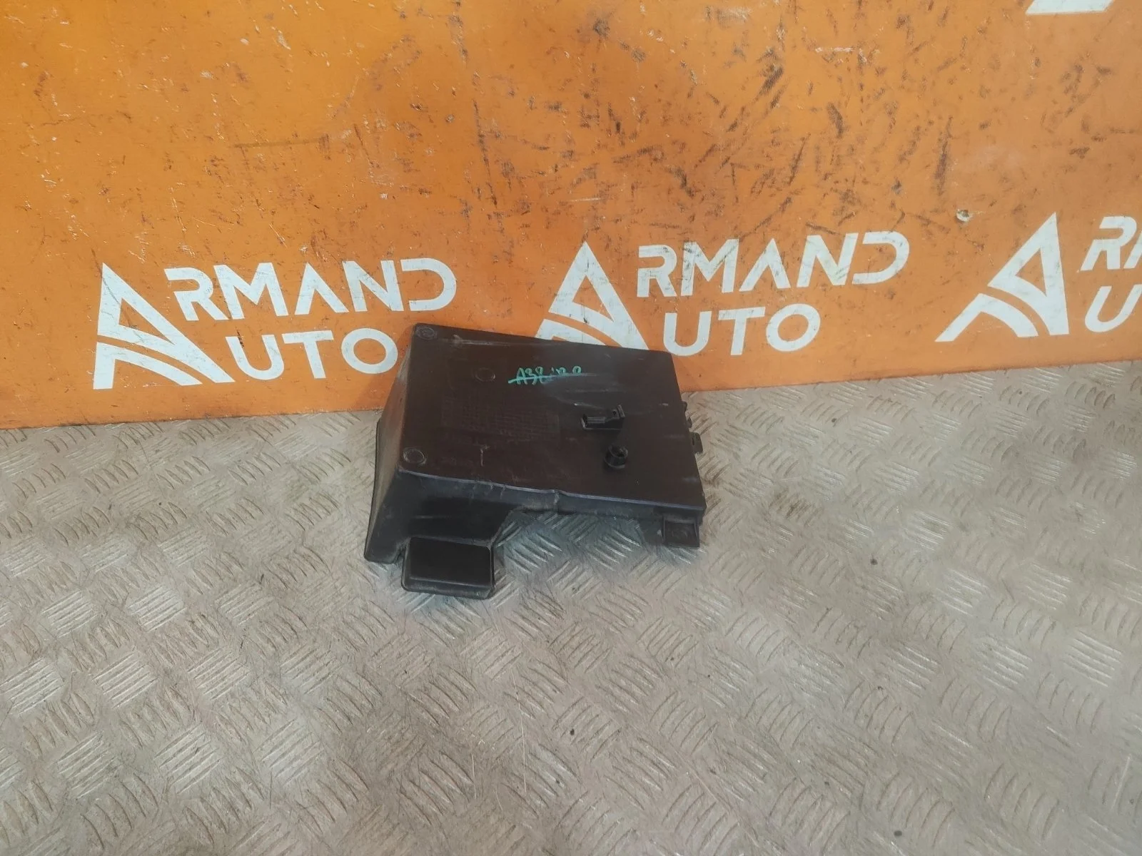 Площадка акб Mitsubishi Lancer 2007-2017 10