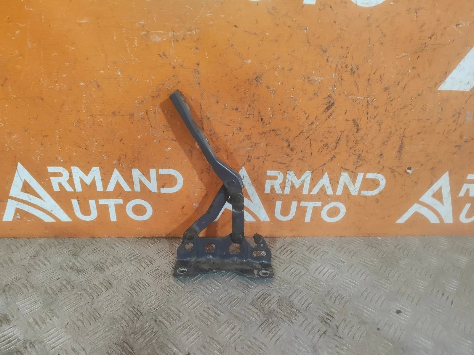 Петля капота Hyundai Tucson 2015-2021 3