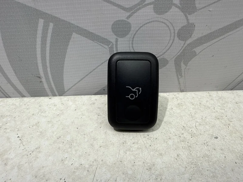 Кнопка крышки багажника Mercedes-benz 2010 W204