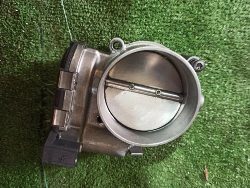 Дроссельная заслонка Audi A6 2007 4F2