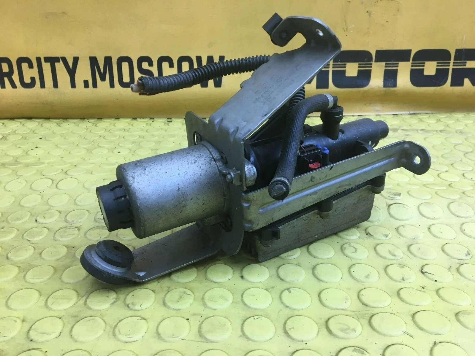 Насос гидравлический VOLKSWAGEN Touareg 2011 NF