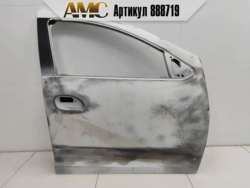 Дверь передняя правая Renault Sandero 2014>