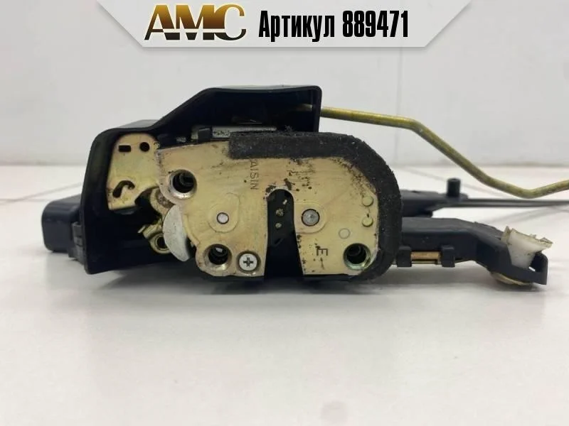 Замок двери передней левой Toyota Corolla E120 2001-2007