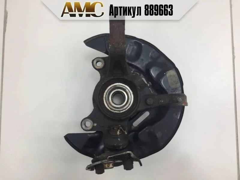 Кулак поворотный передний правый Toyota Corolla E120 2001-2007